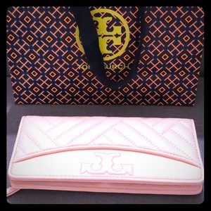 Tory Burch Alexa Slim Envelope Wallet